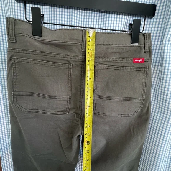 Wrangler Men's Olive Utility Cargo Pants - Dark Olive - Picture 5 of 7